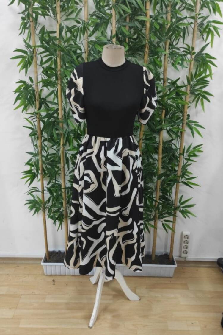 Women's Short Sleeve Half Turtleneck Top Viscose Bottom Pattern Woven Midi Dress - Black