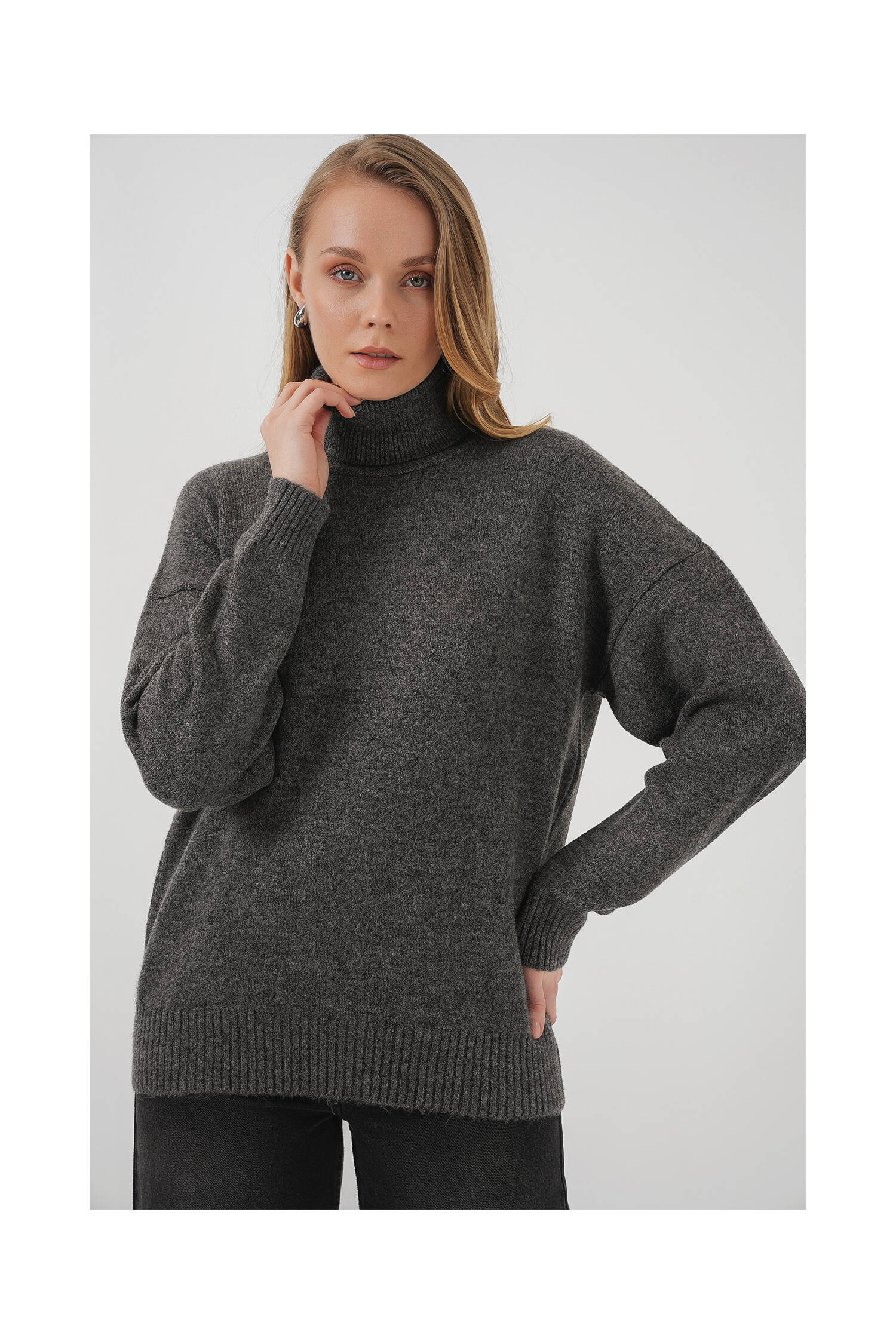 Women's Turtleneck Oversize Knitwear Sweater - Brand: Bigdart - Women's Clothing Wholesale - Globality Store
