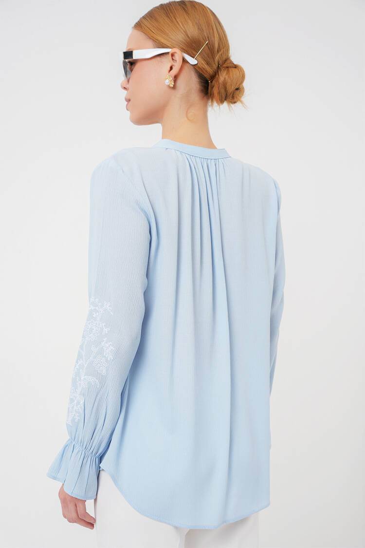 Embroidered Knitted Blouse 941