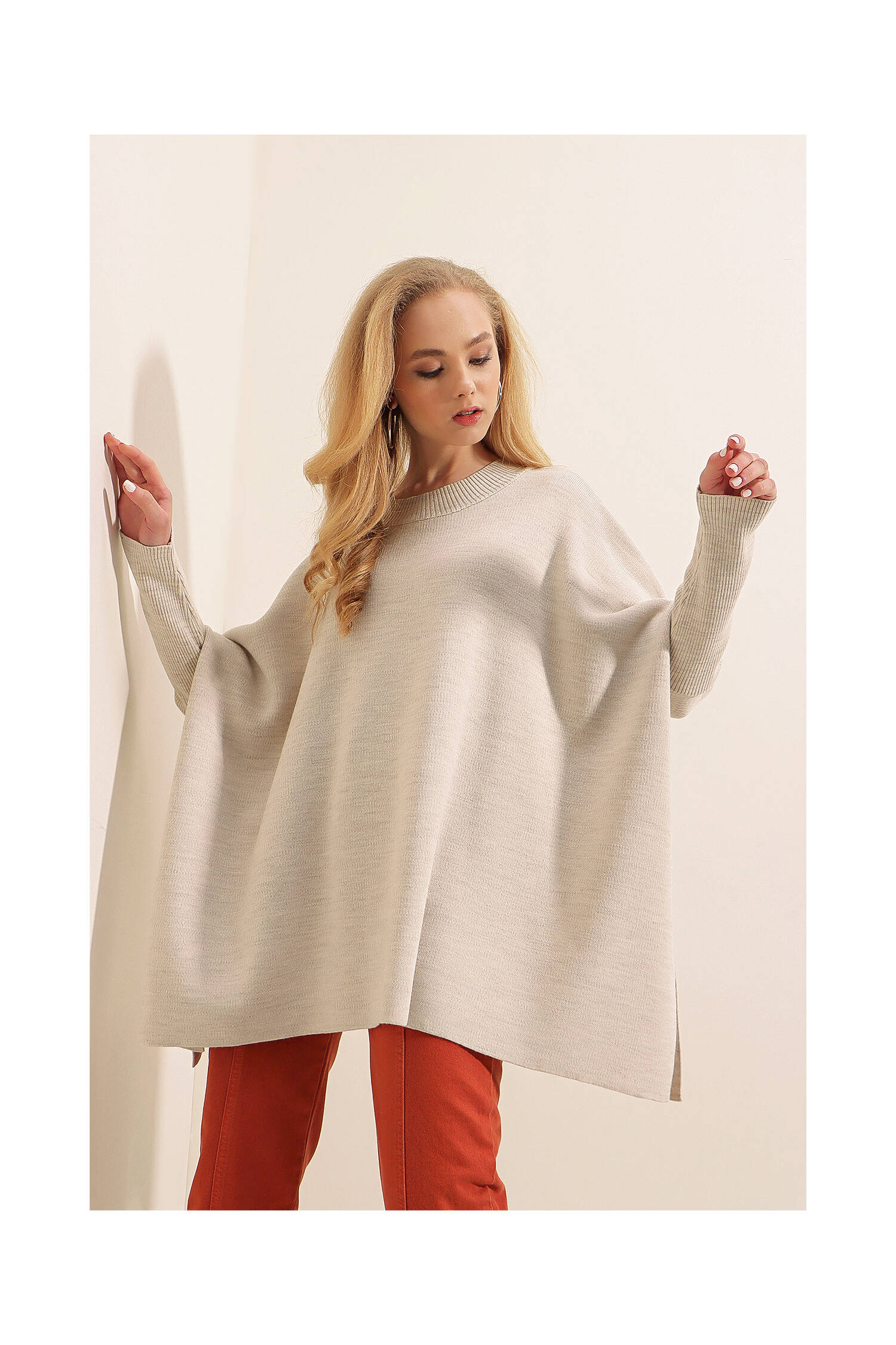 Slit Poncho Sweater - Brand: Bigdart - Women's Clothing Wholesale - Globality Store