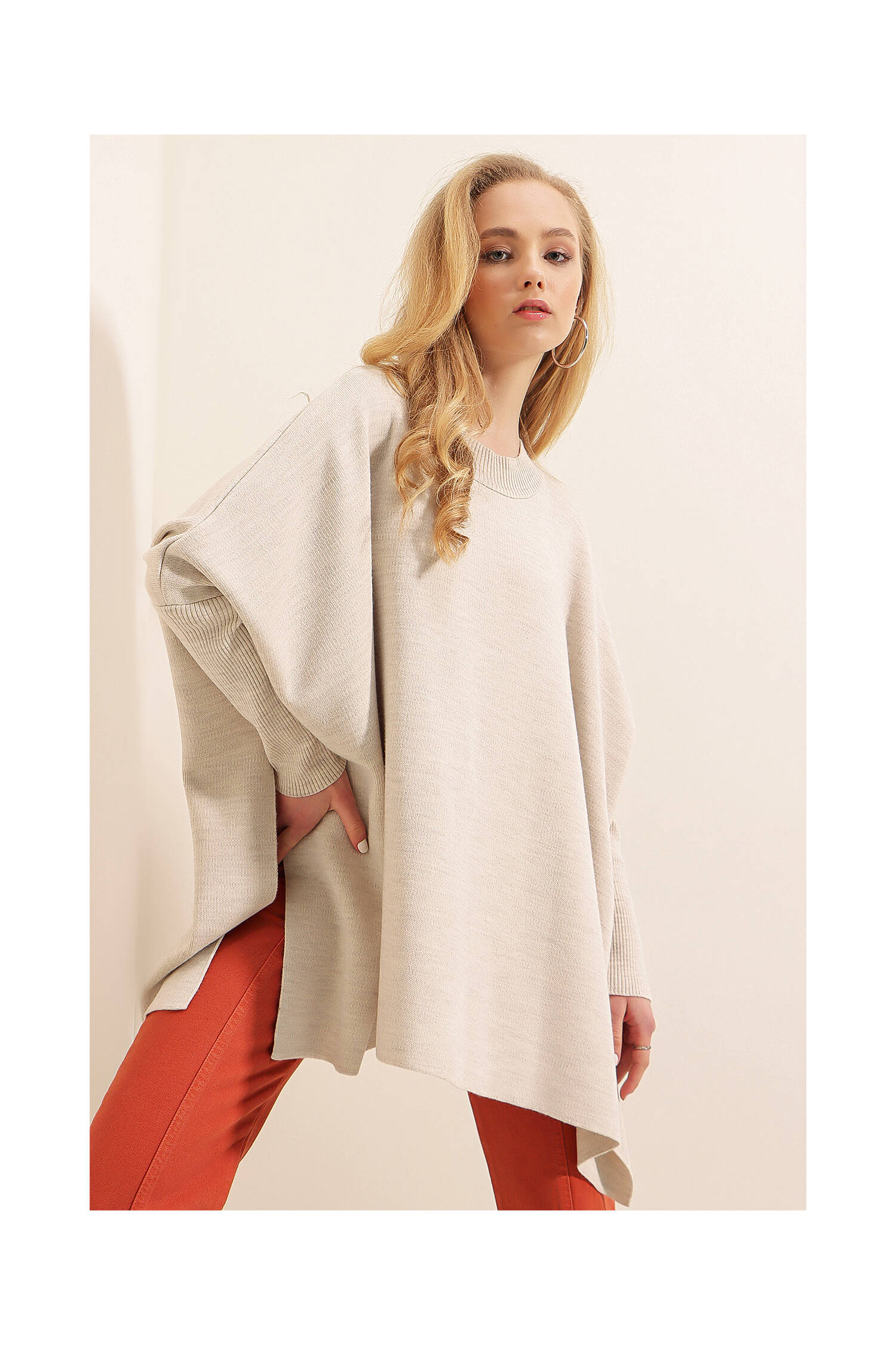 Slit Poncho Sweater - Brand: Bigdart - Women's Clothing Wholesale - Globality Store