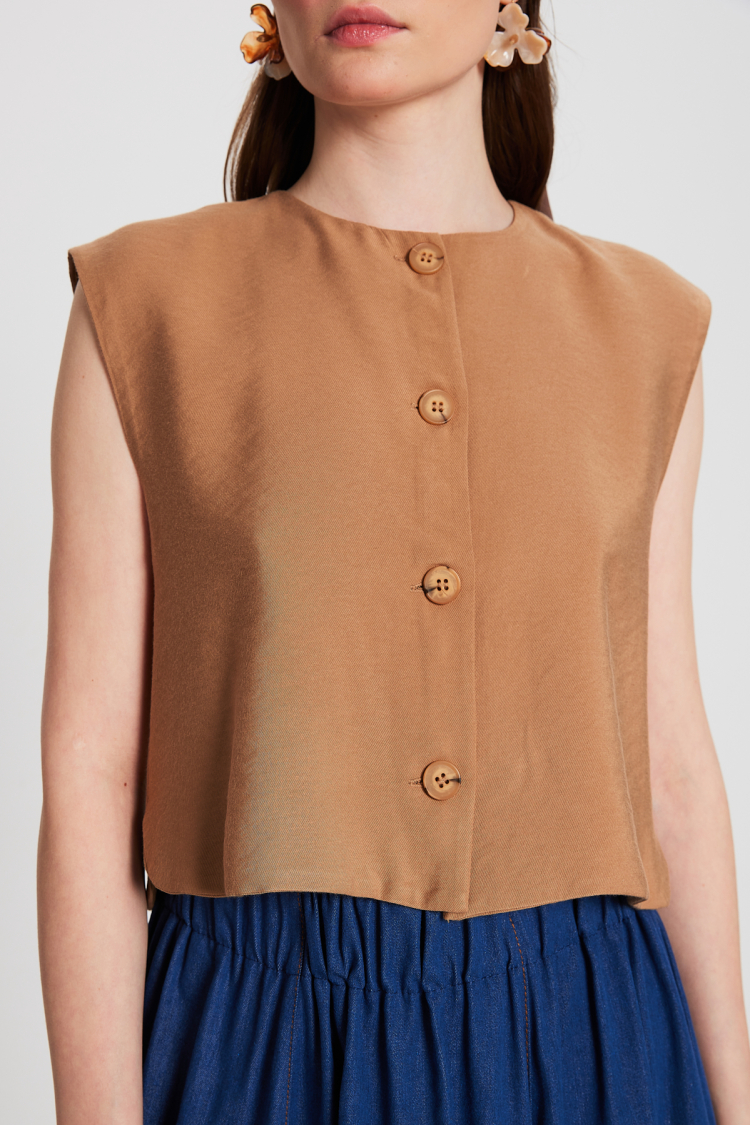 Camel Buttoned Vest 29090