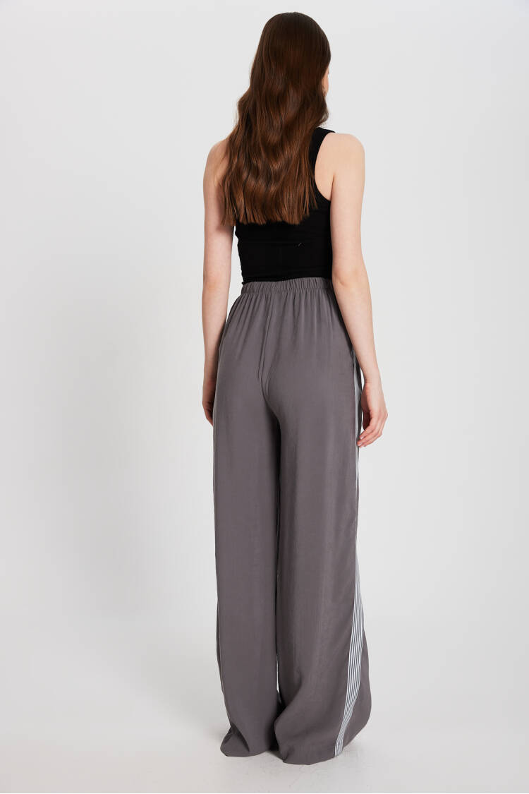 100% Modal Loose Fit Side Striped Pants 29139
