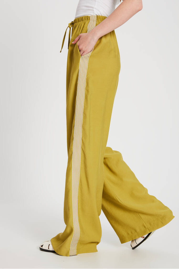 Oil0 Modal Loose Fit Sides Striped Pants 29139