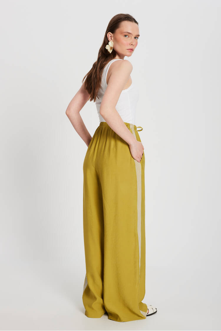 Oil0 Modal Loose Fit Sides Striped Pants 29139