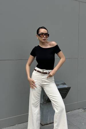Black Boat Neck Cotton Fabric Short Sleeve Bodysuit 29129 - First Angels - Globality Store - Women Clothes Wholesale Turkey
