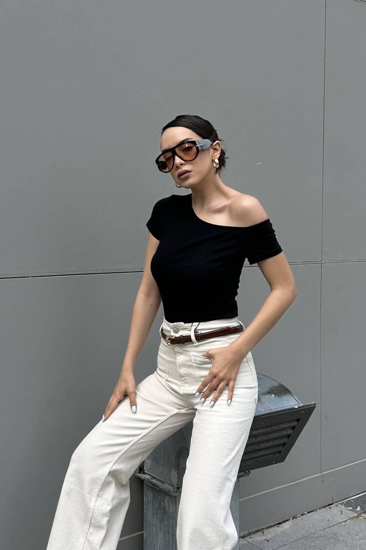 Black Boat Neck Cotton Fabric Short Sleeve Bodysuit 29129