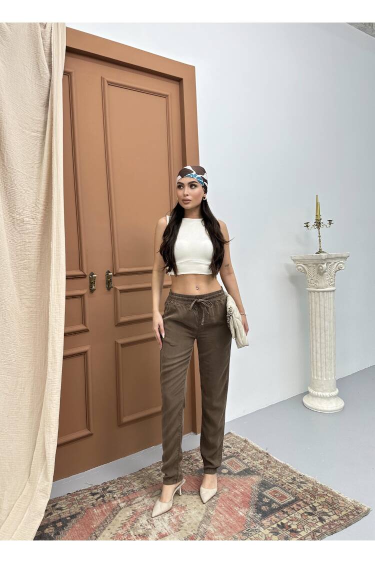 Women's Elastic Waist Slim Leg Coffee Jogger Pants