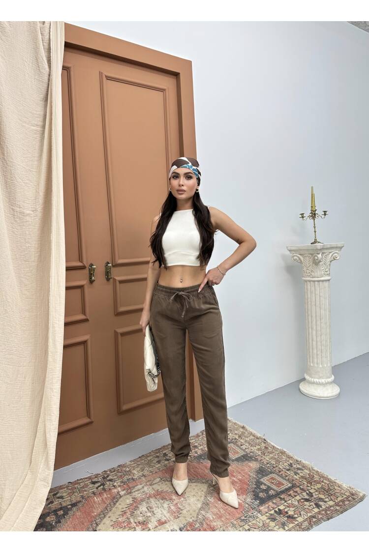 Women's Elastic Waist Slim Leg Coffee Jogger Pants
