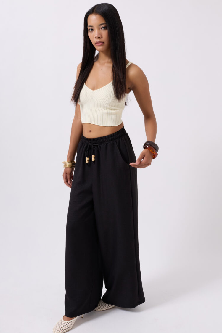 Accessory Detail Linen Pants