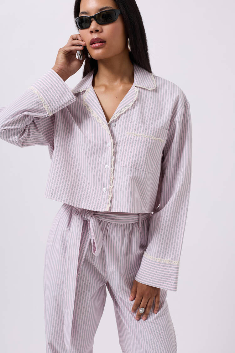 Striped Pocket Detail Crop Shirt - Black Fashion - Globality Store - Women Clothes Wholesale Turkey
