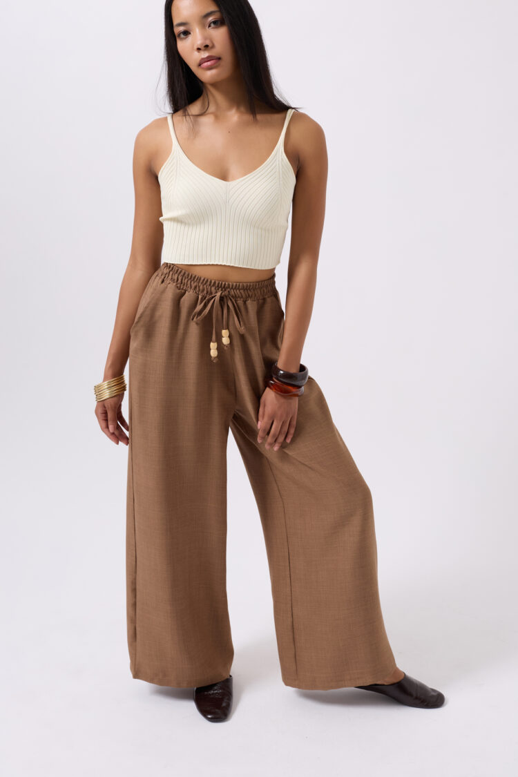 Accessory Detail Linen Pants