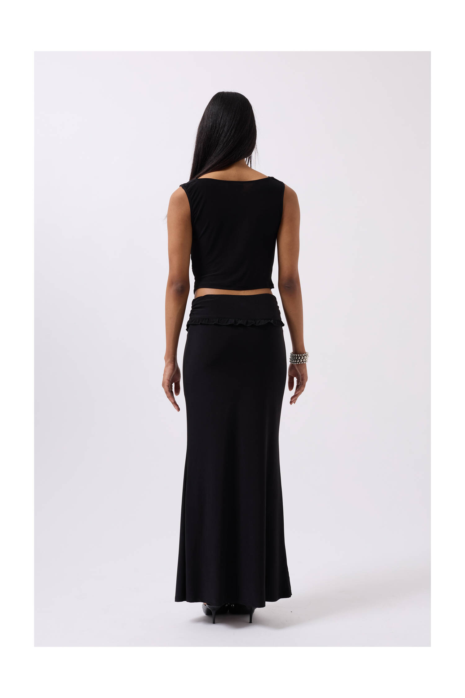 Crop Neck Crop - Brand: Black Fashion - Women's Clothing Wholesale - Globality Store
