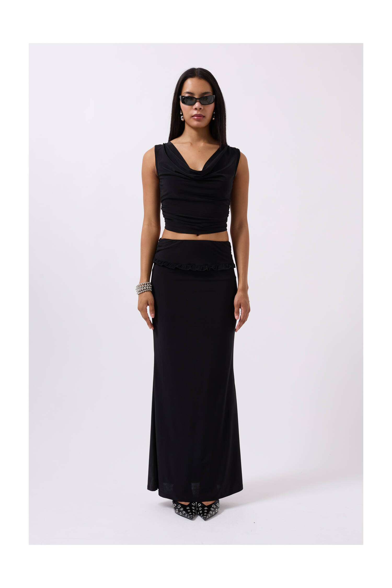 Crop Neck Crop - Brand: Black Fashion - Women's Clothing Wholesale - Globality Store