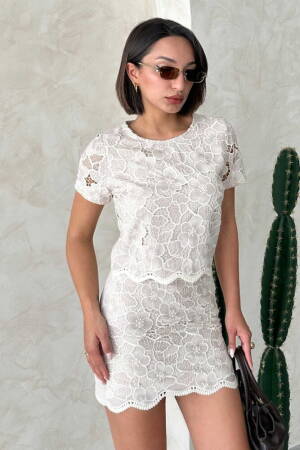 Lace Blouse - Brand: Topshow - Women's Clothing Wholesale - Globality Store