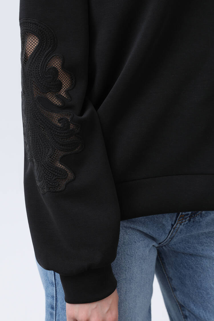 Women's Sleeves Mesh Embroidered Sweatshirt