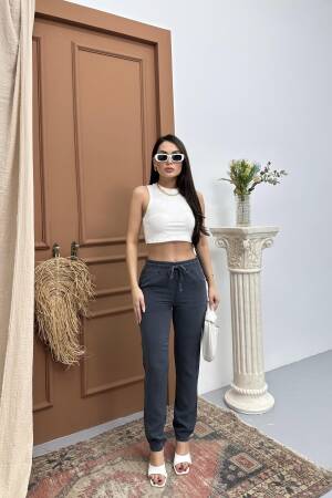 Women's Elastic Waist Slim LegJogger Pants - LACARINO - Globality Store - Women Clothes Wholesale Turkey