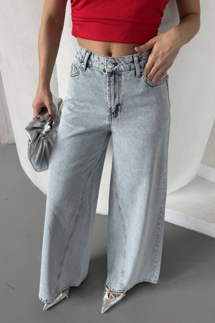 Piece Baggy Jeans