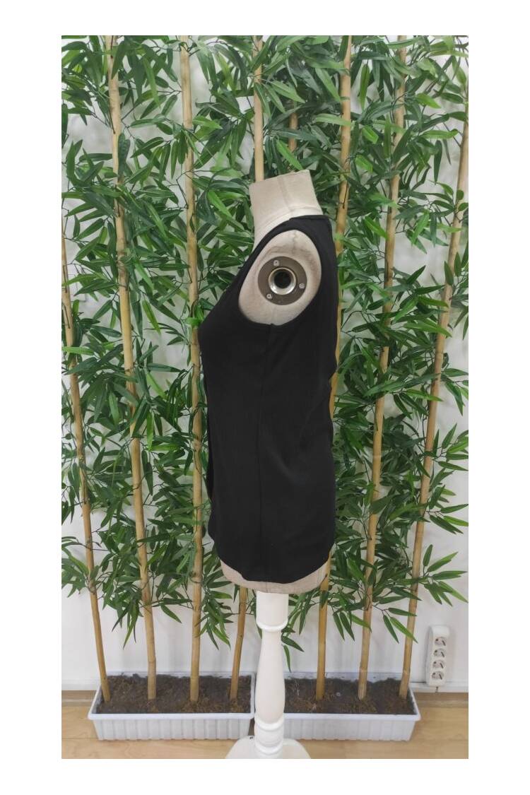 Women's Strappy Round Neck Front Buttoned Thick Ribbed Camisole Blouse - Black