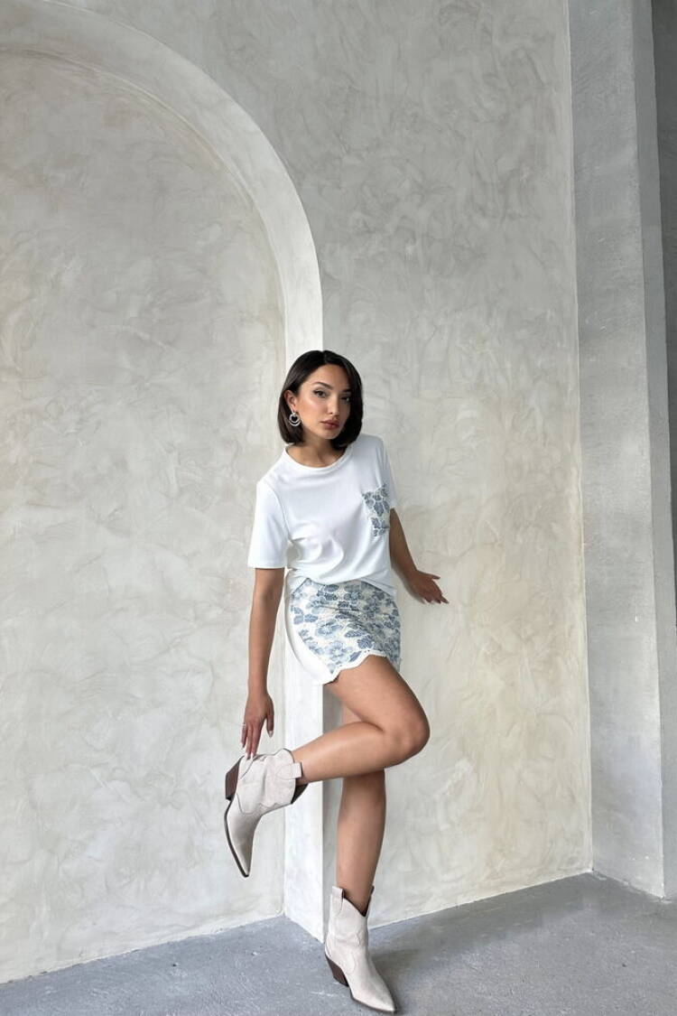 Pocket Detailed T-Shirt - Cream