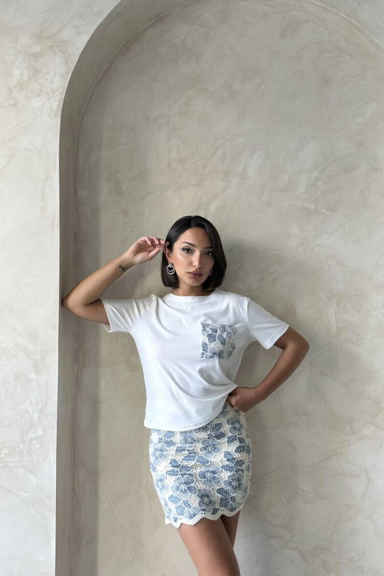 Pocket Detailed T-Shirt - Cream