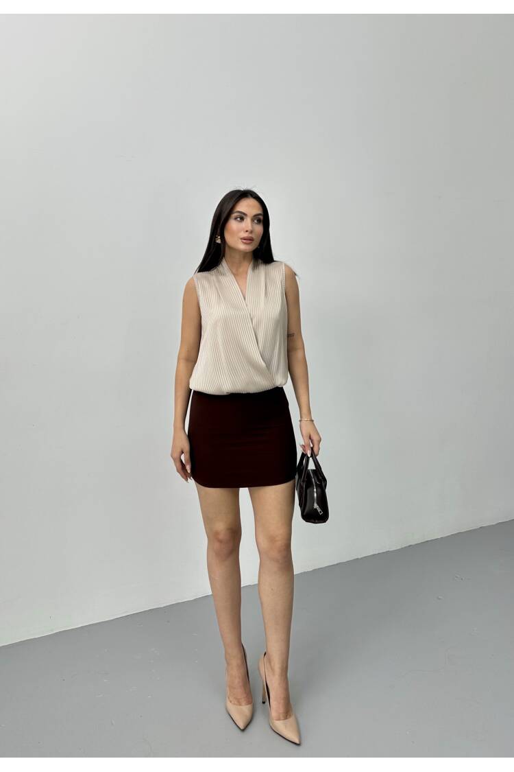 Double Breasted Zero Sleeve Blouse