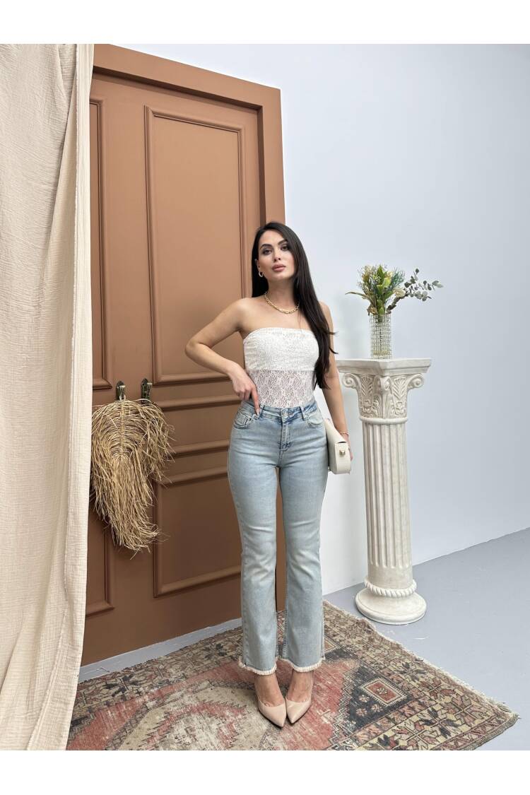 High Waist Leg Tassel Detailed LightTint Jeans
