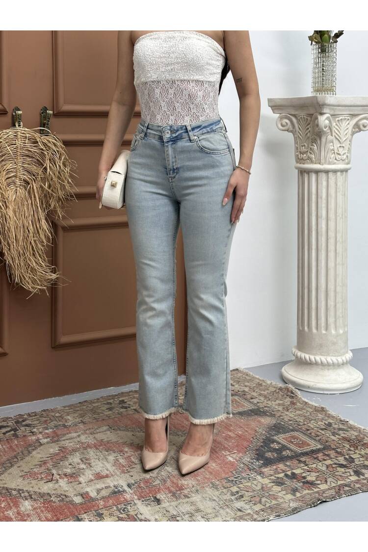 High Waist Leg Tassel Detailed LightTint Jeans