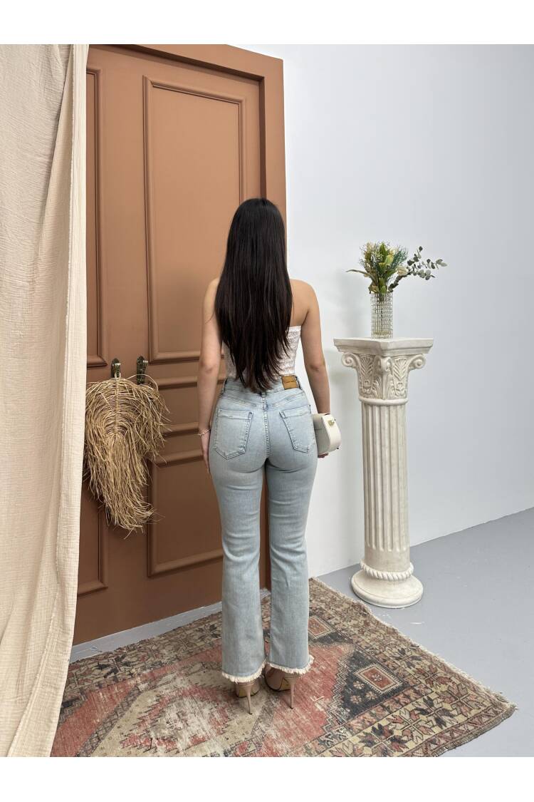 High Waist Leg Tassel Detailed LightTint Jeans