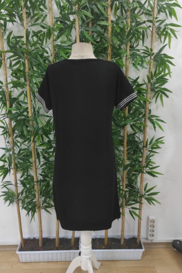 Women's Short Sleeve V Neck Side Slit And Buttoned Viscose Two-Thread Dress - Black