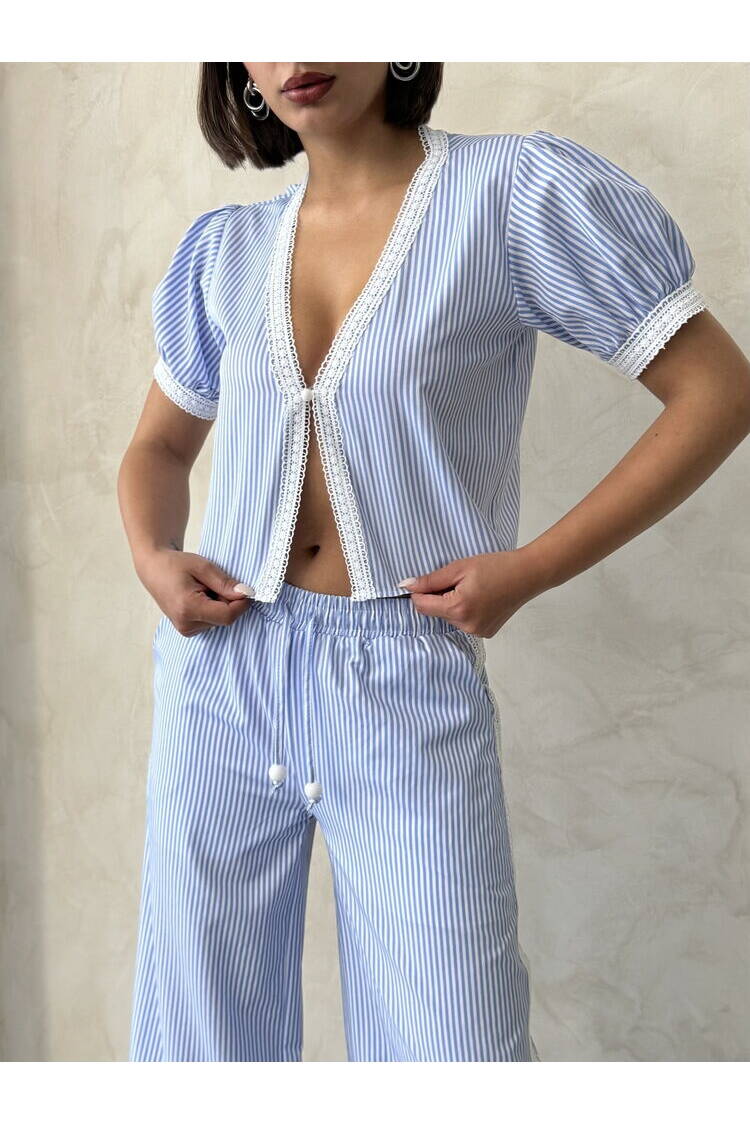 Guipure Detailed Striped Blouse