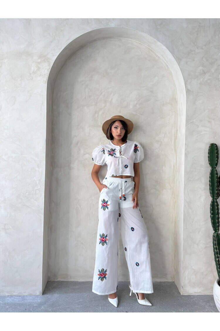 Embroidered Pants - Cream