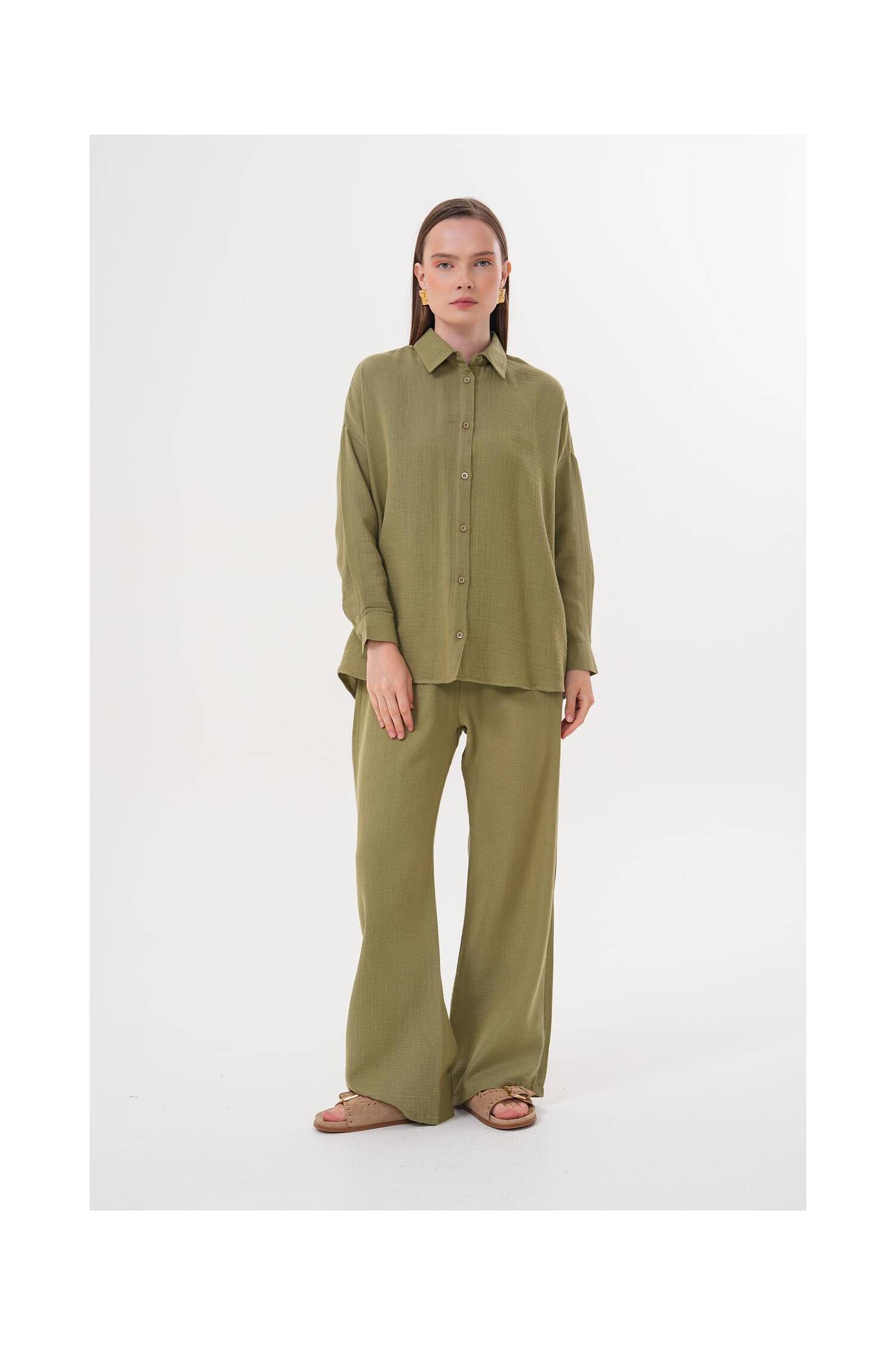 Women's Long Sleeve Oversize Muesli Shirt - Brand: Levure - Women's Clothing Wholesale - Globality Store
