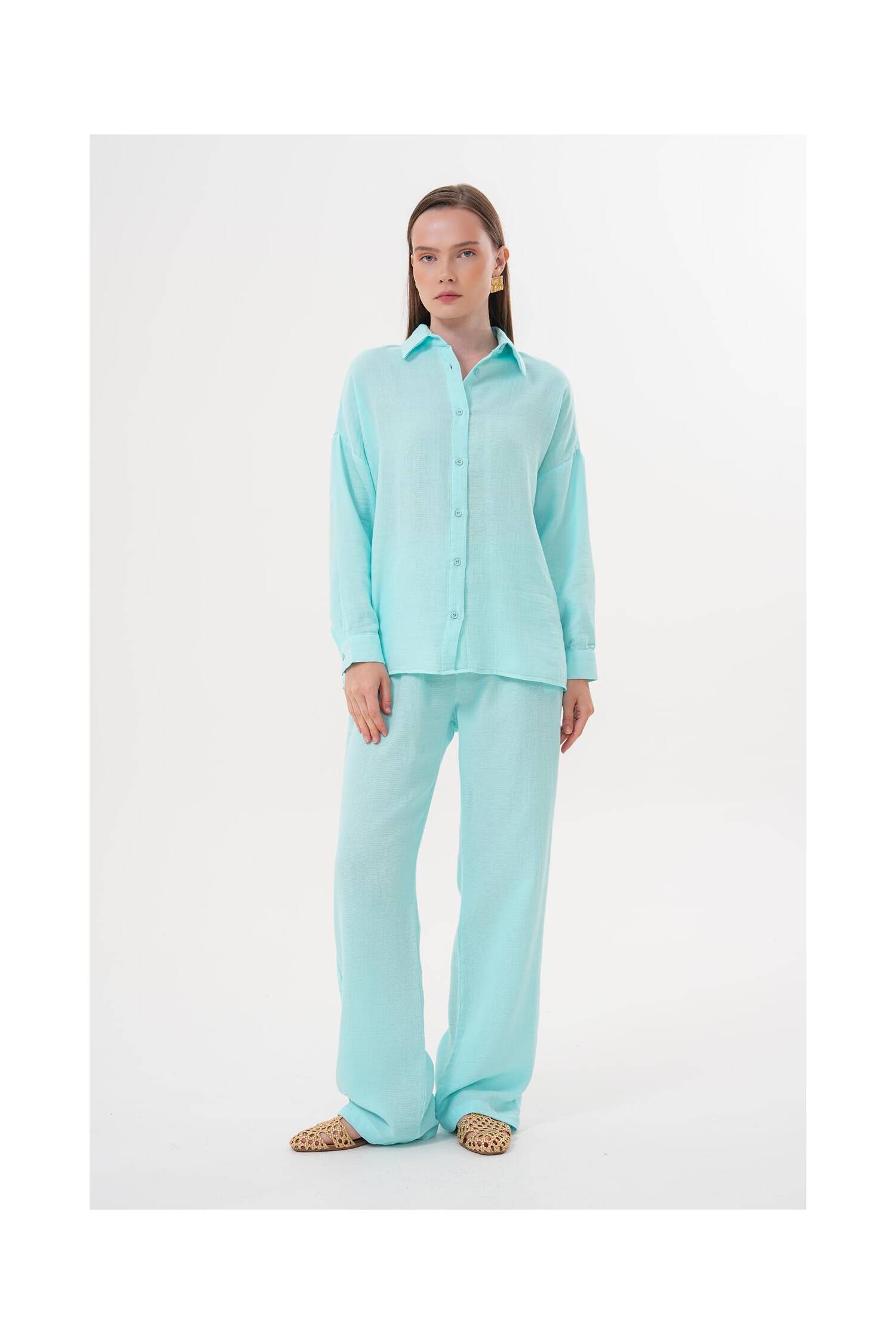 Women's Long Sleeve Oversize Mueslin Shirt - Brand: Levure - Women's Clothing Wholesale - Globality Store