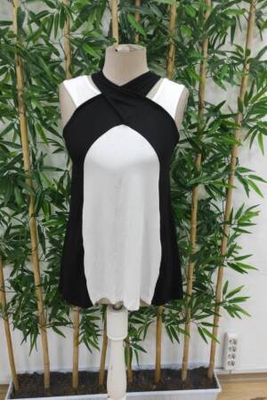 Women's Strappy Neck Cross Halter Collar Double Color Viscose Blouse - Black - Brand: Janes - Women's Clothing Wholesale - Globality Store