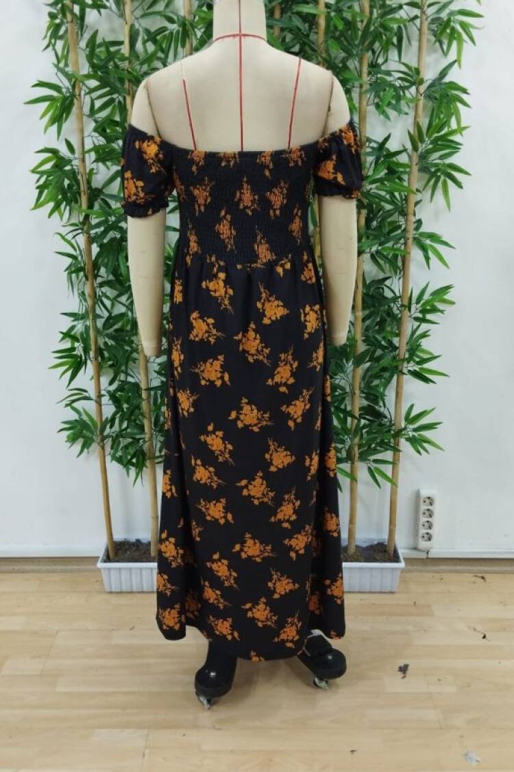 Women's Short Sleeve Madonna Collar Slit Floral Print Suprem Dress - Black