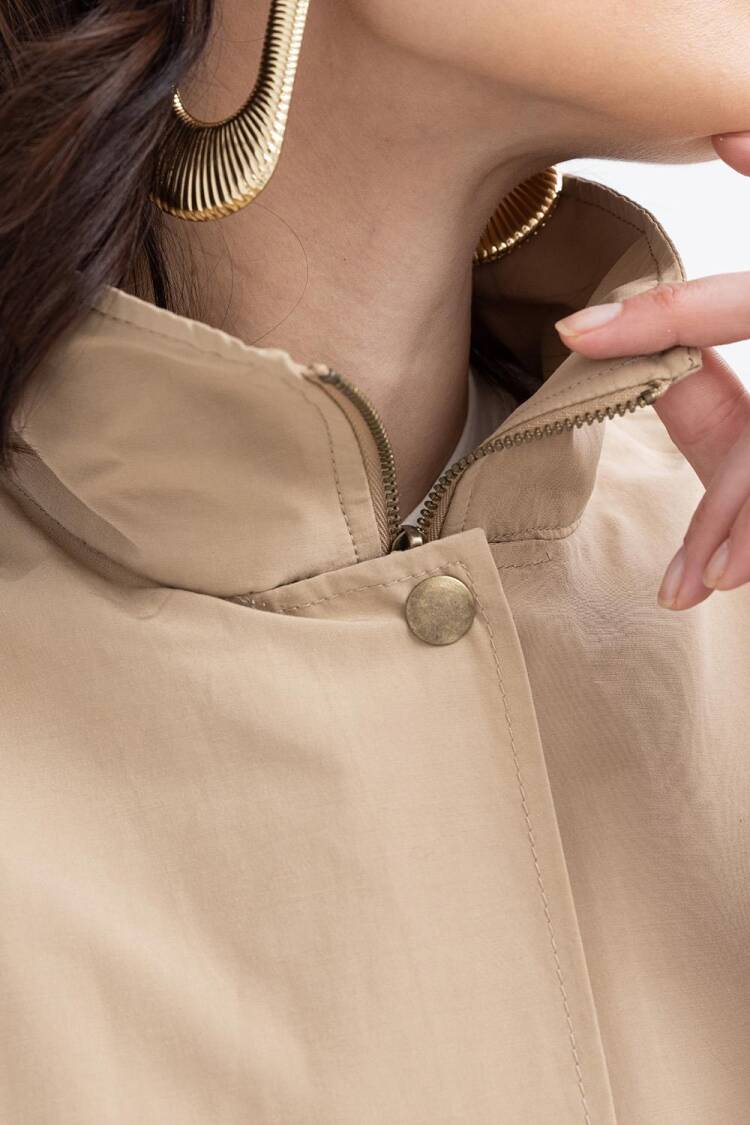 Windbreaker Trench Coat With Pockets