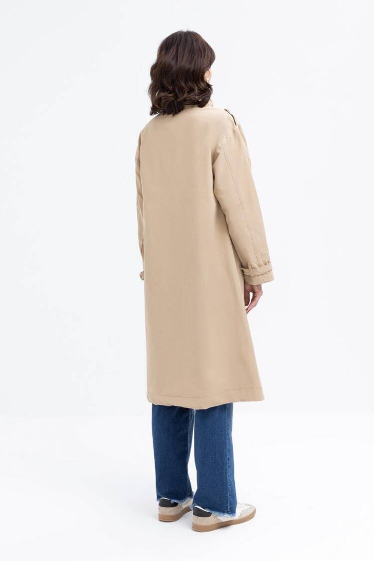 Windbreaker Trench Coat With Pockets