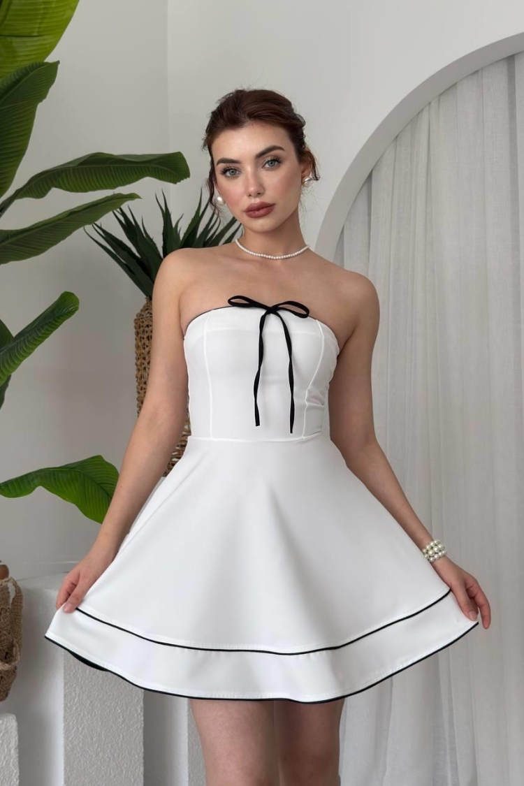 Yuna Strapless Dress