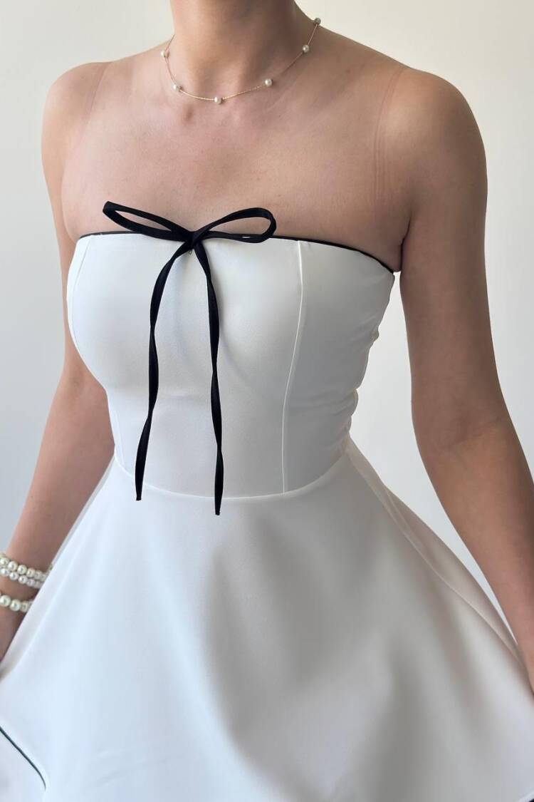 Yuna Strapless Dress