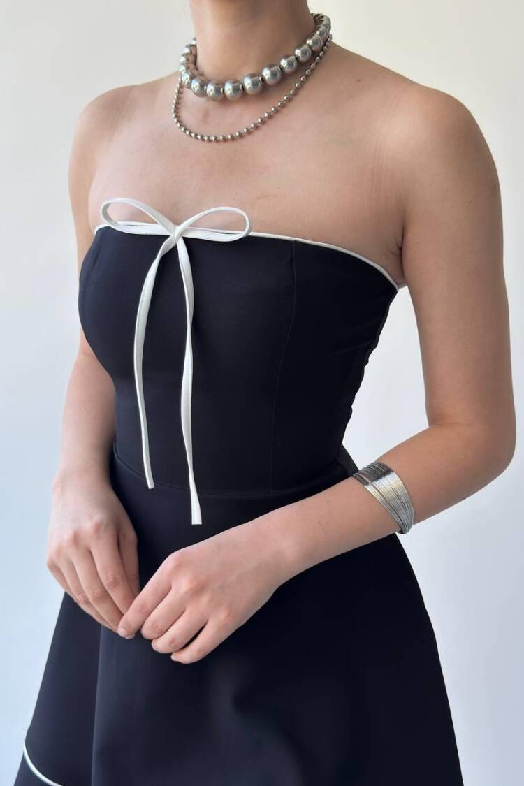Yuna Strapless Dress