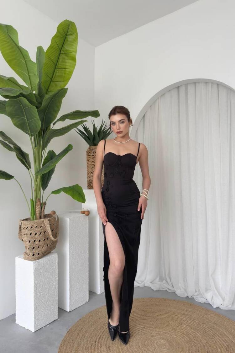 Roller Rose Detailed Dress