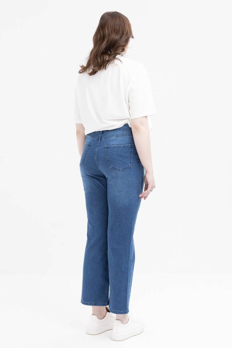 Plus Size Lycra Pipe Leg Denim Pants