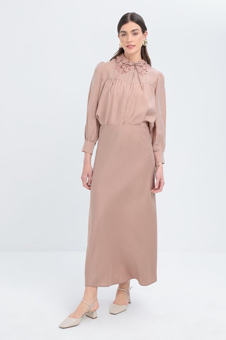 Elastic Waist Satin Skirt