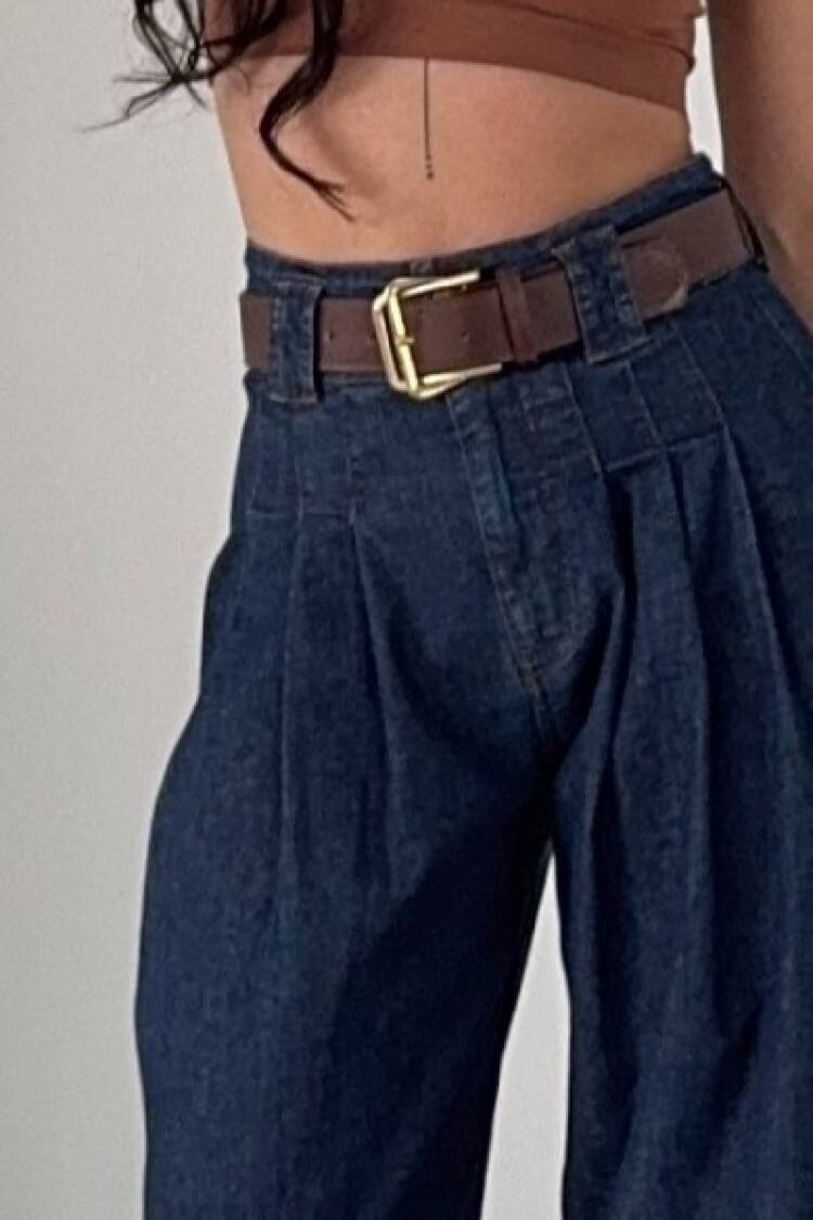 Loose Leg Jeans With Pencils