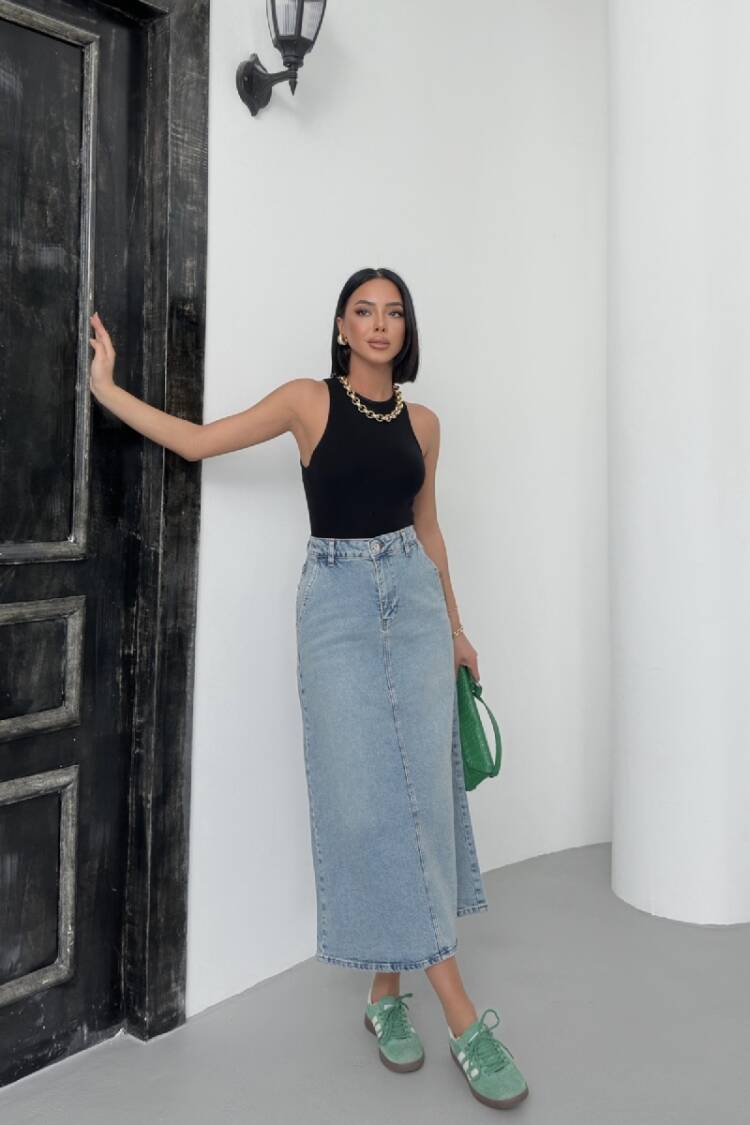 Classic Denim Skirt