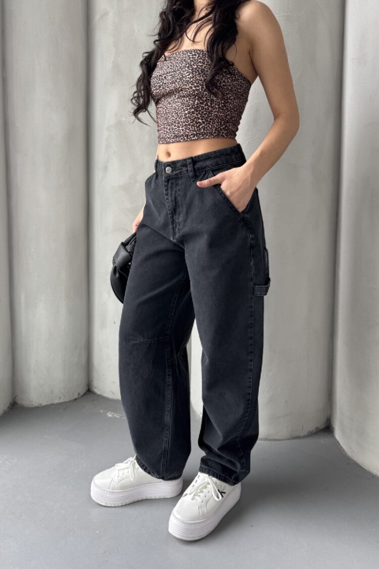Baggy Jeans With Pencil