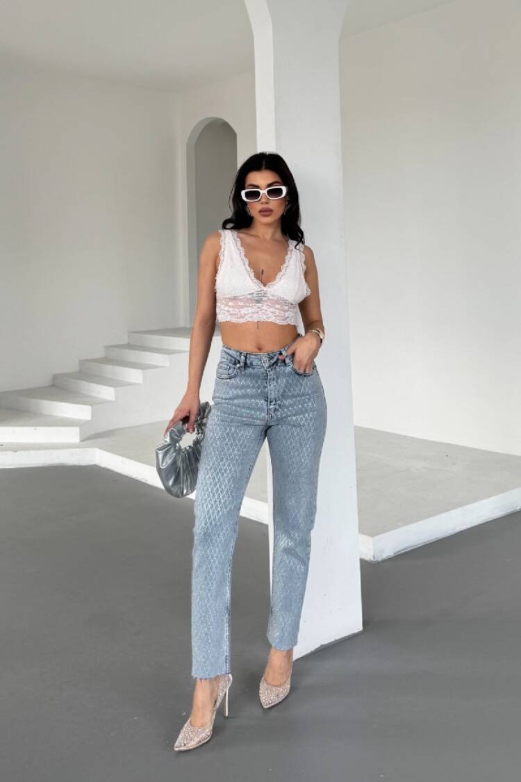 Mom Fit Jeans With Stones