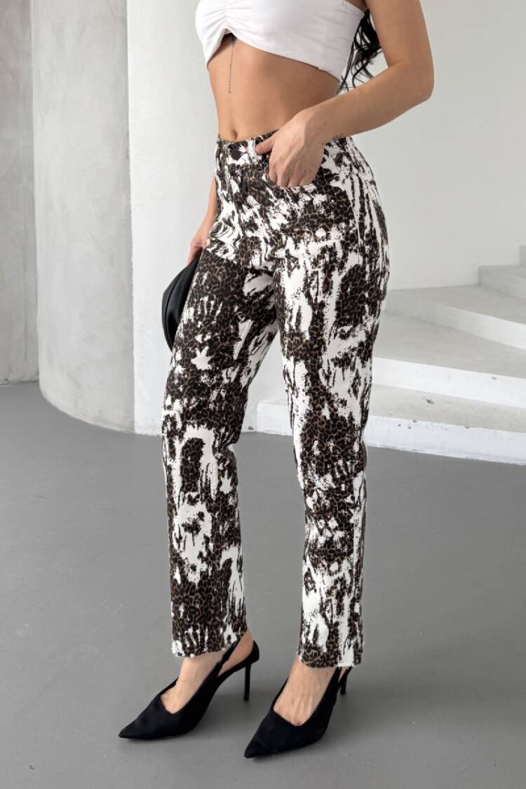Mom Fit Jeans - Brand: XLove - Women's Clothing Wholesale - Globality Store