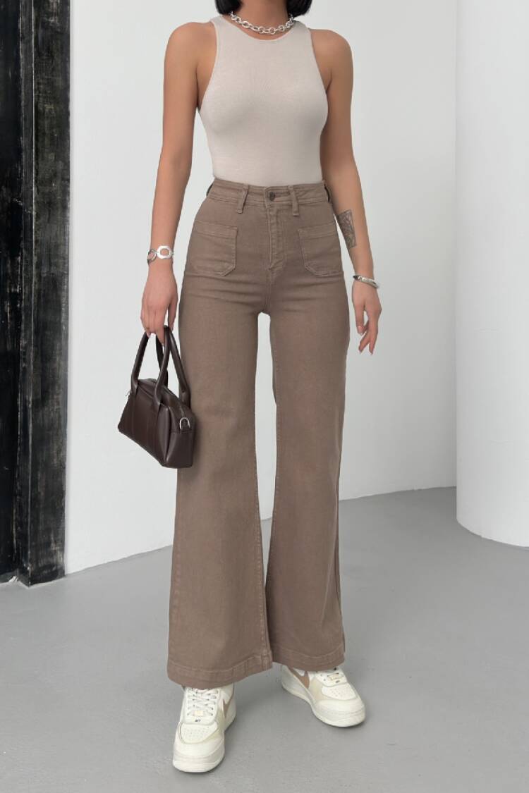 Front Pocket Detailed Jeans